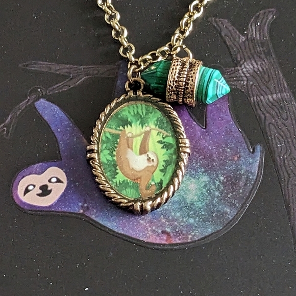 NWT The Sloth Necklace and Pendant - Picture 3 of 6
